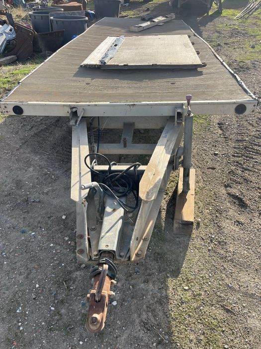 Vendo reboque de aluminio