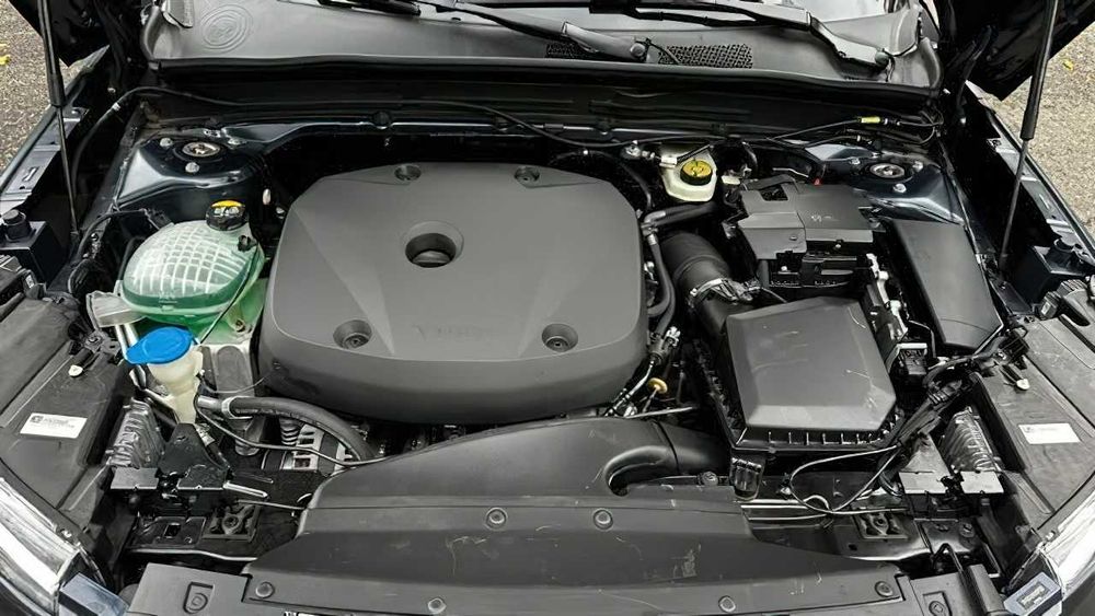 Volvo XC40      2021