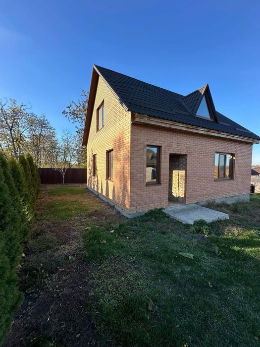 Тарасівка. Продаж будинку з виходом до водосховища