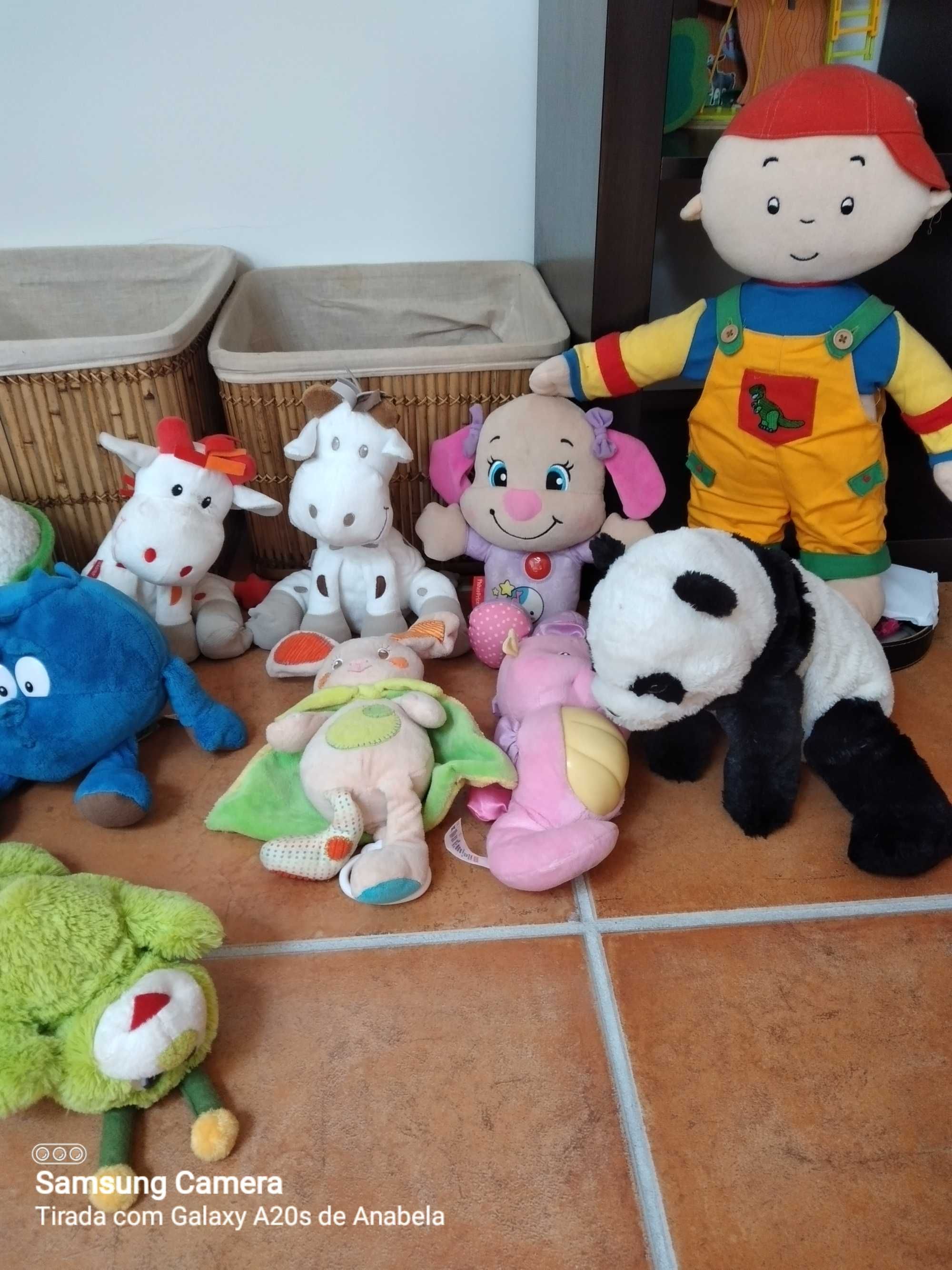 Brinquedos diversos desde 1 ano, bom estado