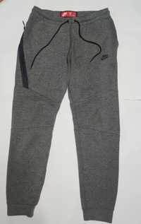 штаны Nike tech fleece