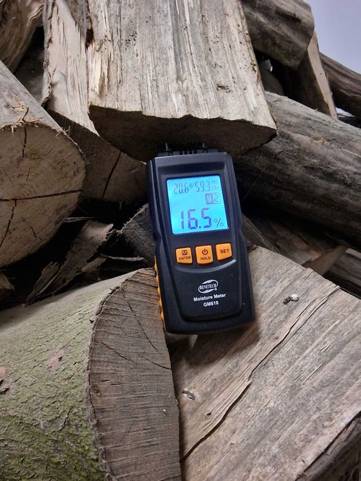 Drewno kominkowe suche