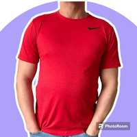 Nike dri-fit koszulka męska M
Rozmiar:M
kolor:czerwony 
Stan: bardzo d