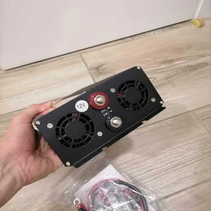 Инвертор с чистой синусоидой 4000W двойная розетка, LCD дисплей