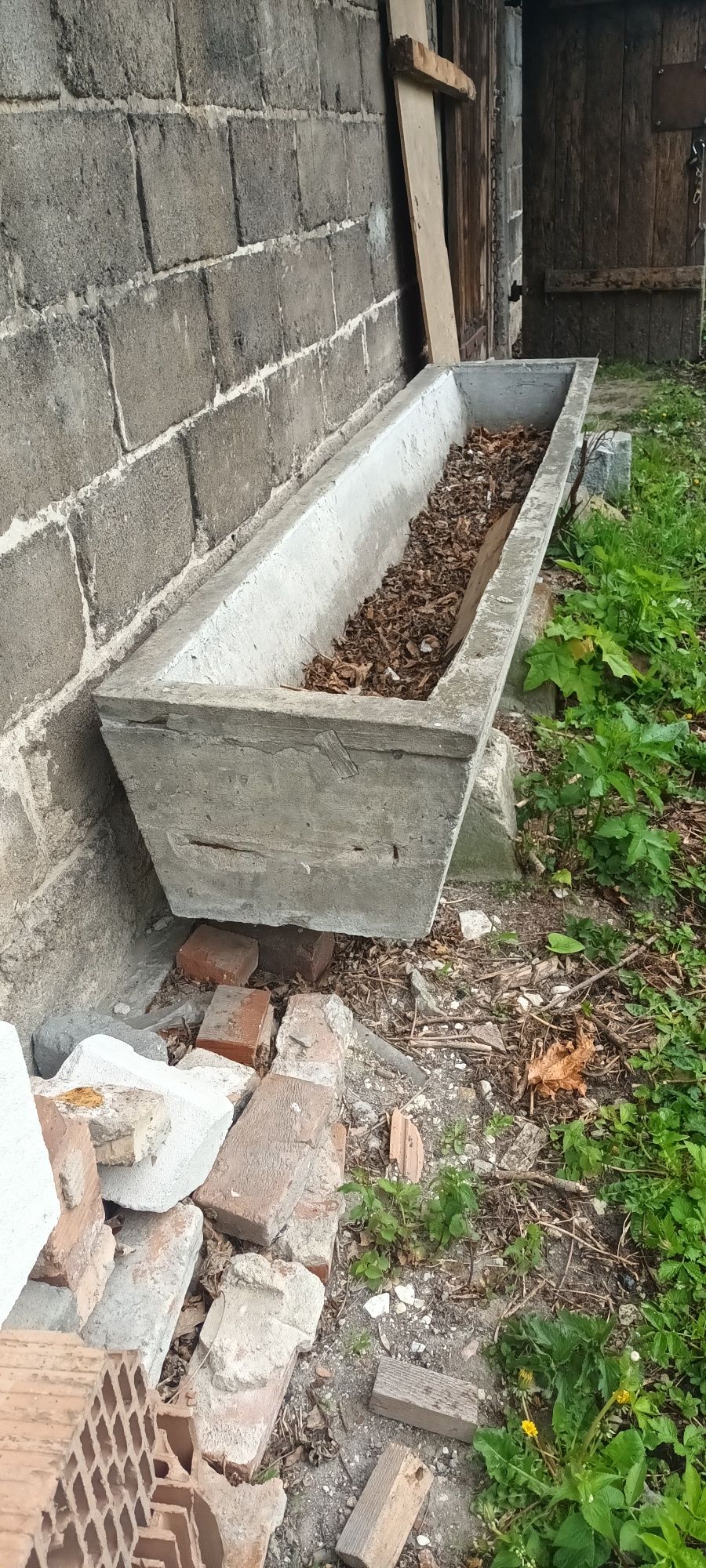 Koryto betonowe na wodę