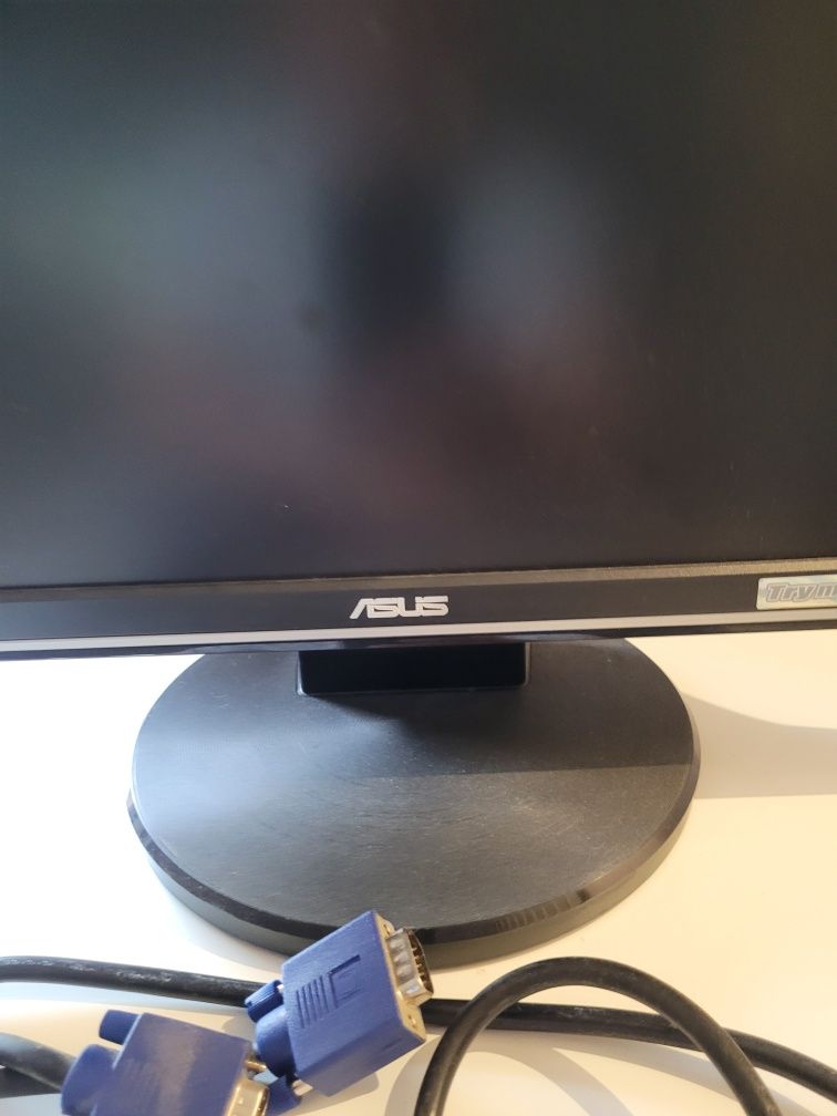 Monitor LCD ASUS 22"