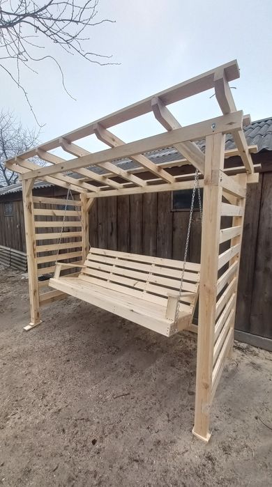 Гойдалка дерев'яна