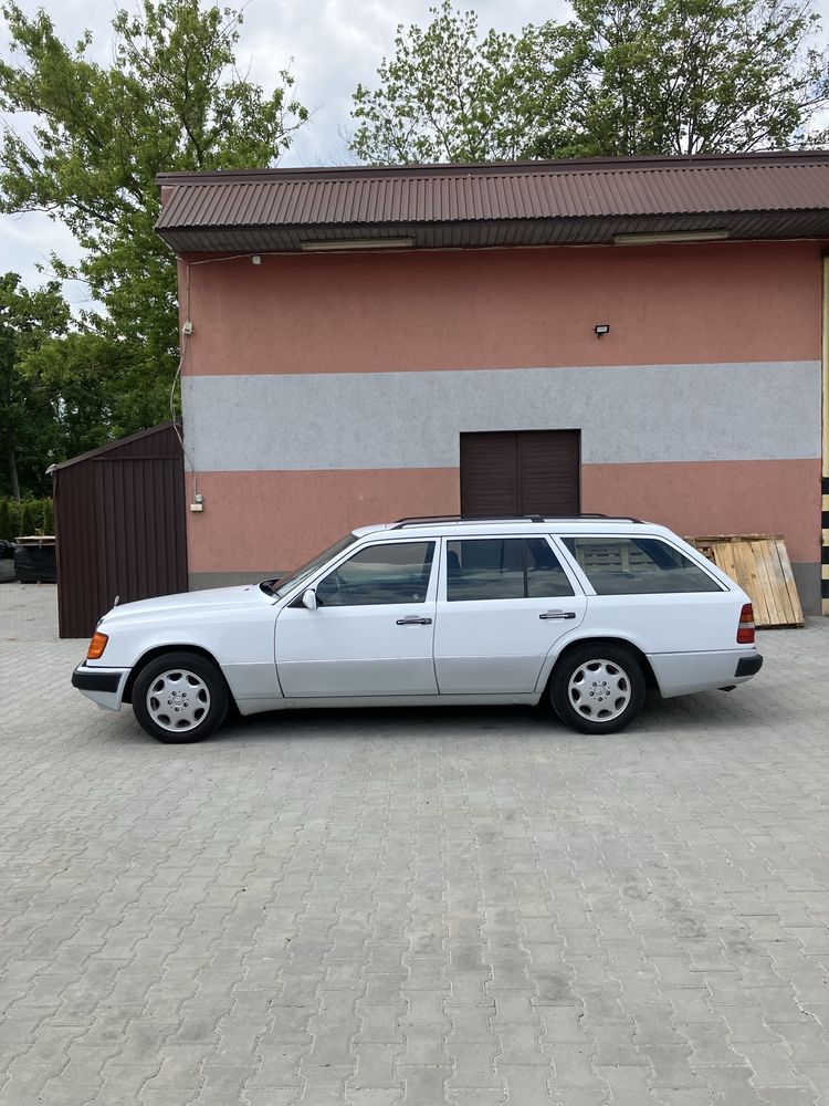 Mercedes S124 / W124 kombi 1993 rok benzyna automat 136 koni