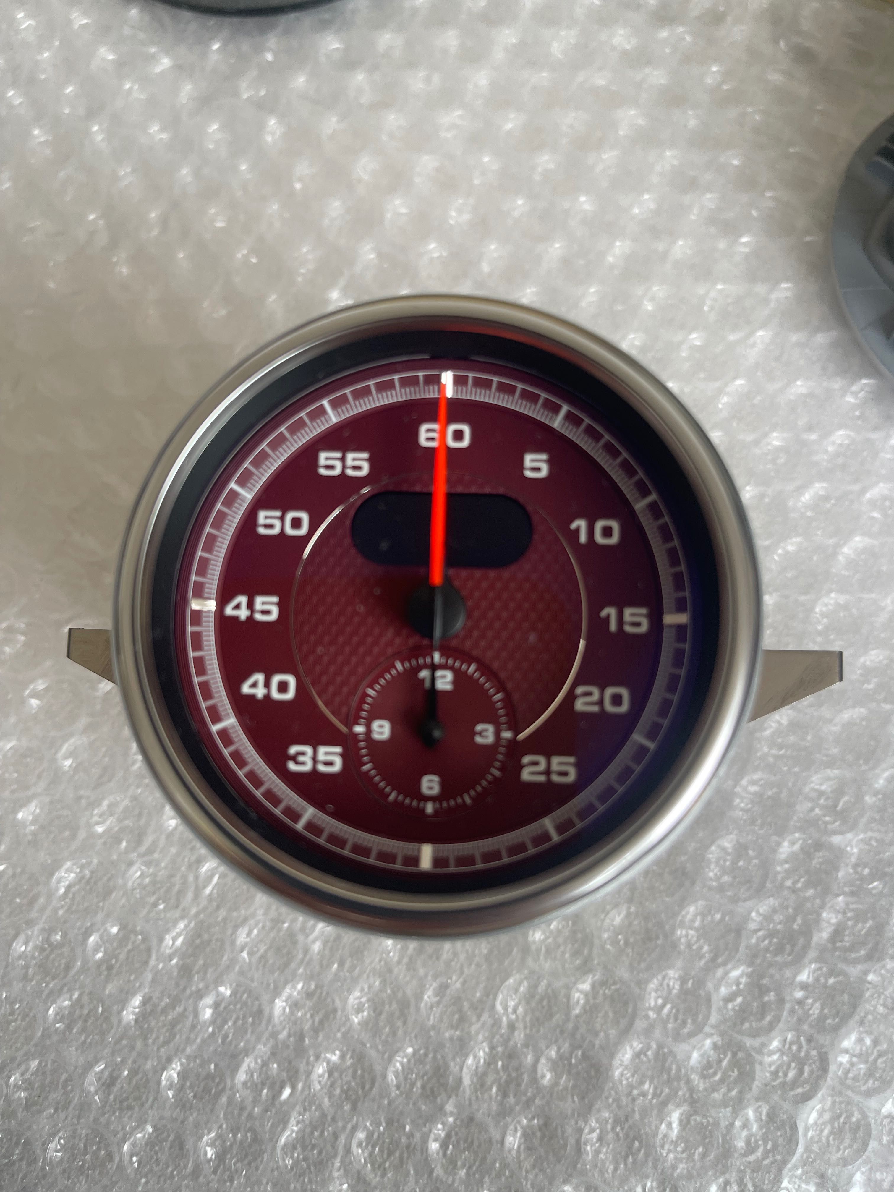 оригинальные хронометры Sport Chrono Porsche (модель 2025 года)