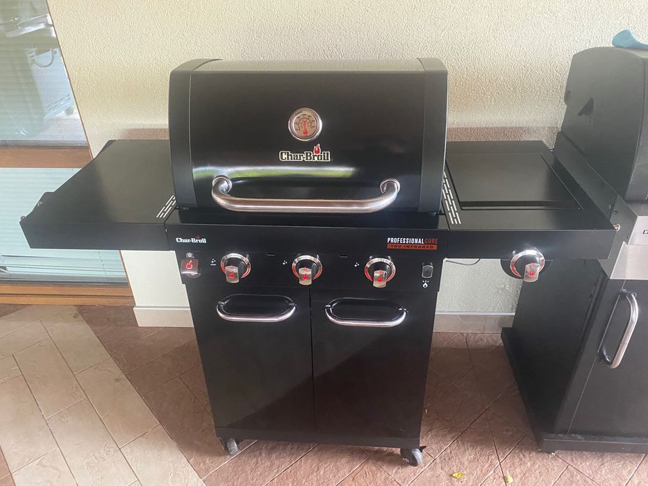 Grill gazowy chat broil