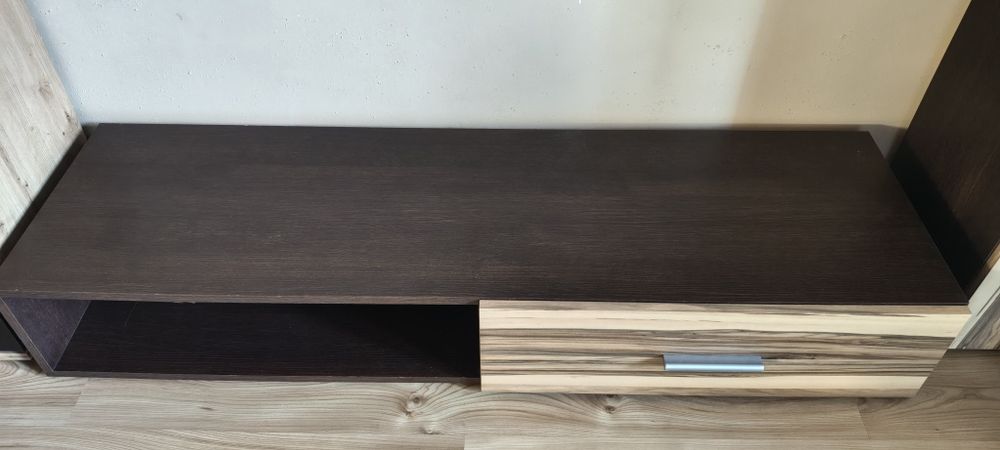 Szafka pod telewizor