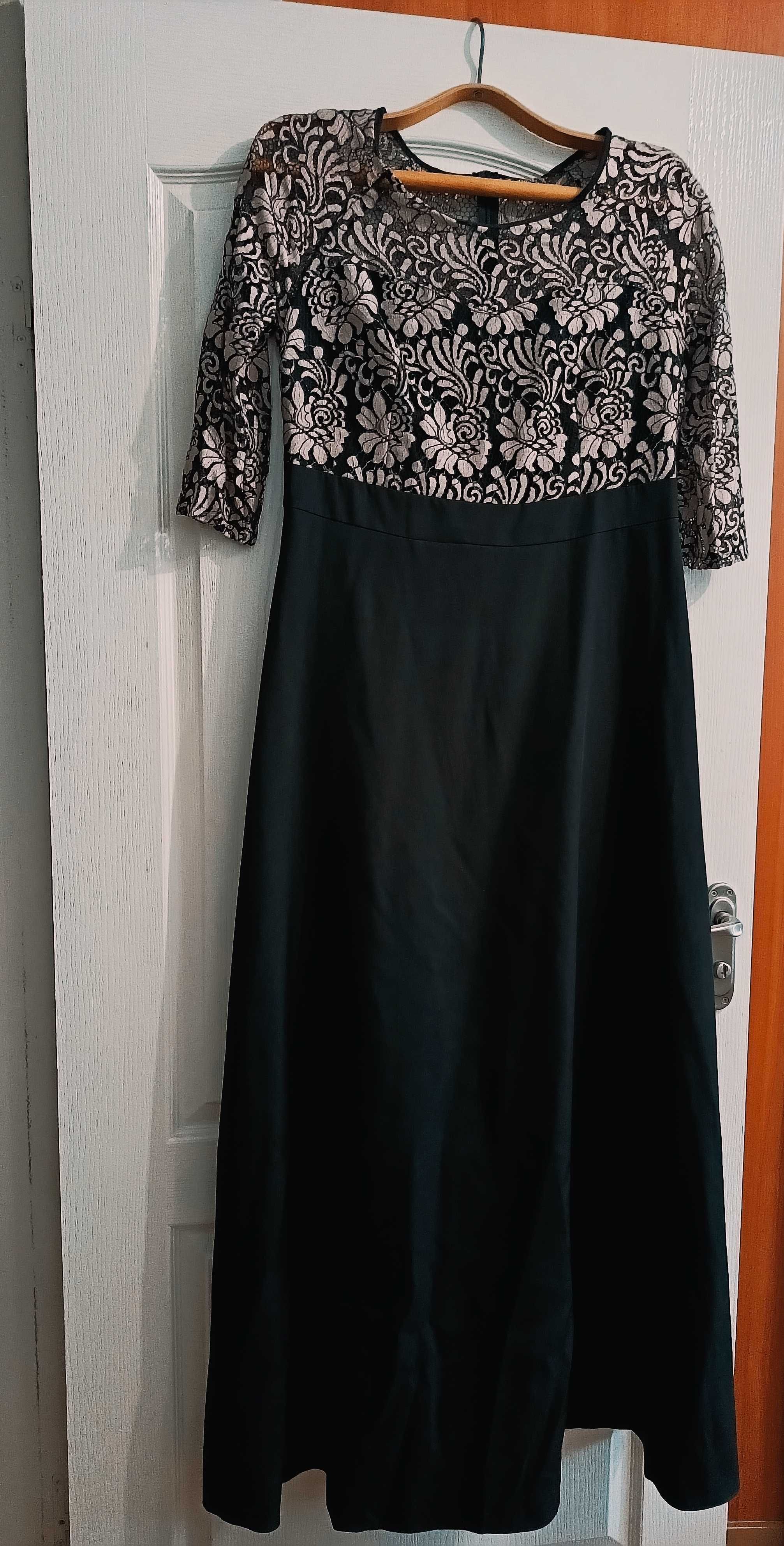 Плаття чорне з гіпюром р54