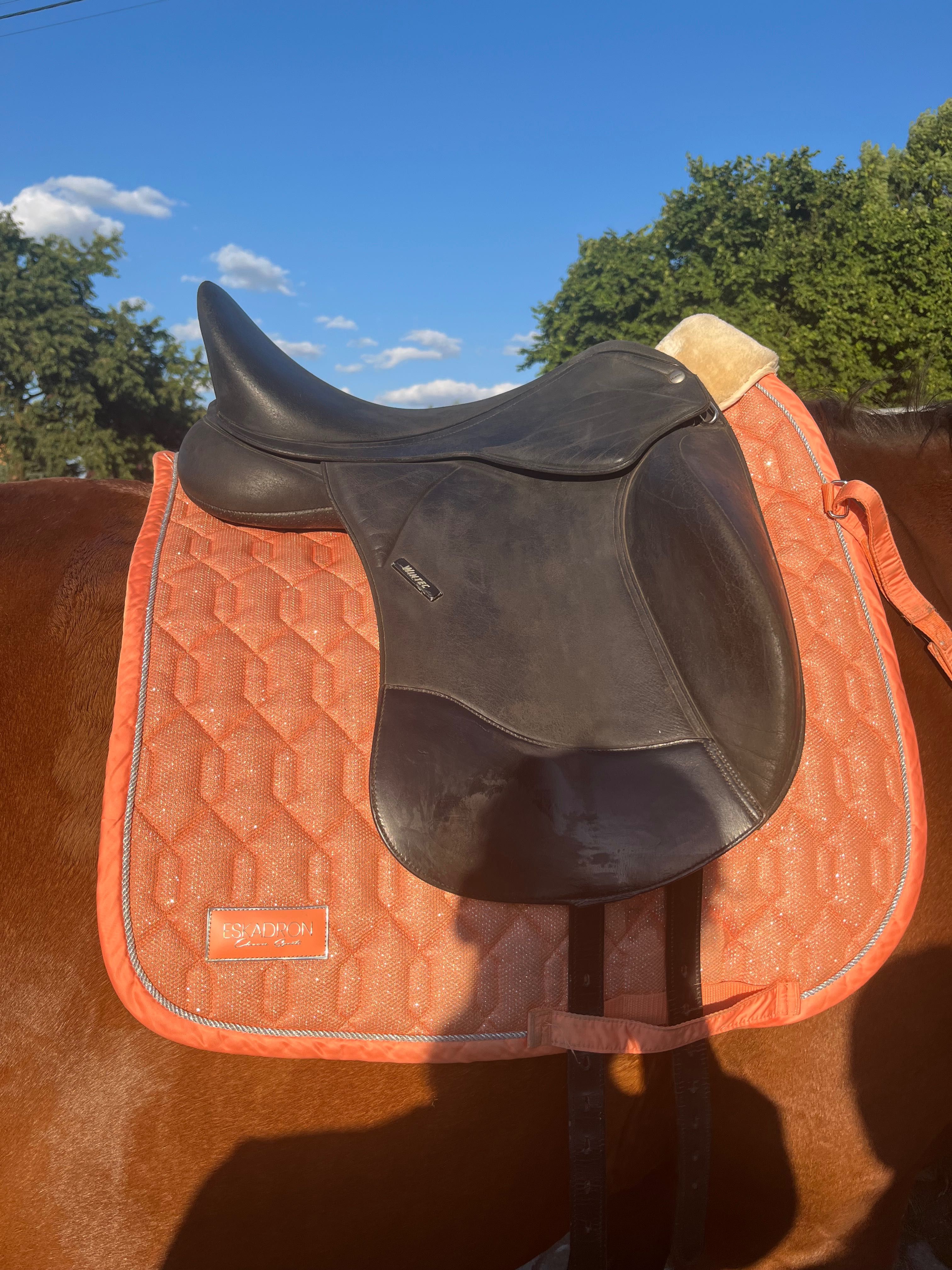 Wintec Contourblock Dressage 17,5