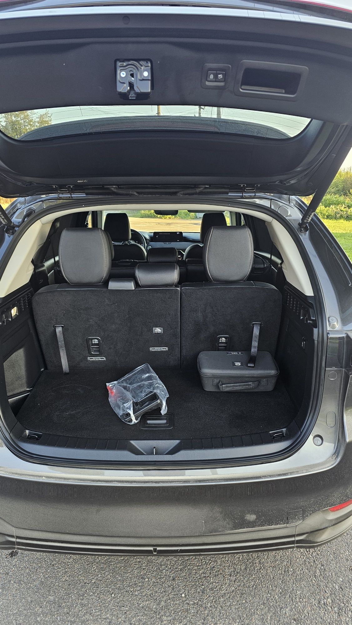Mazda CX-90 2023 року 3.3 гібрид