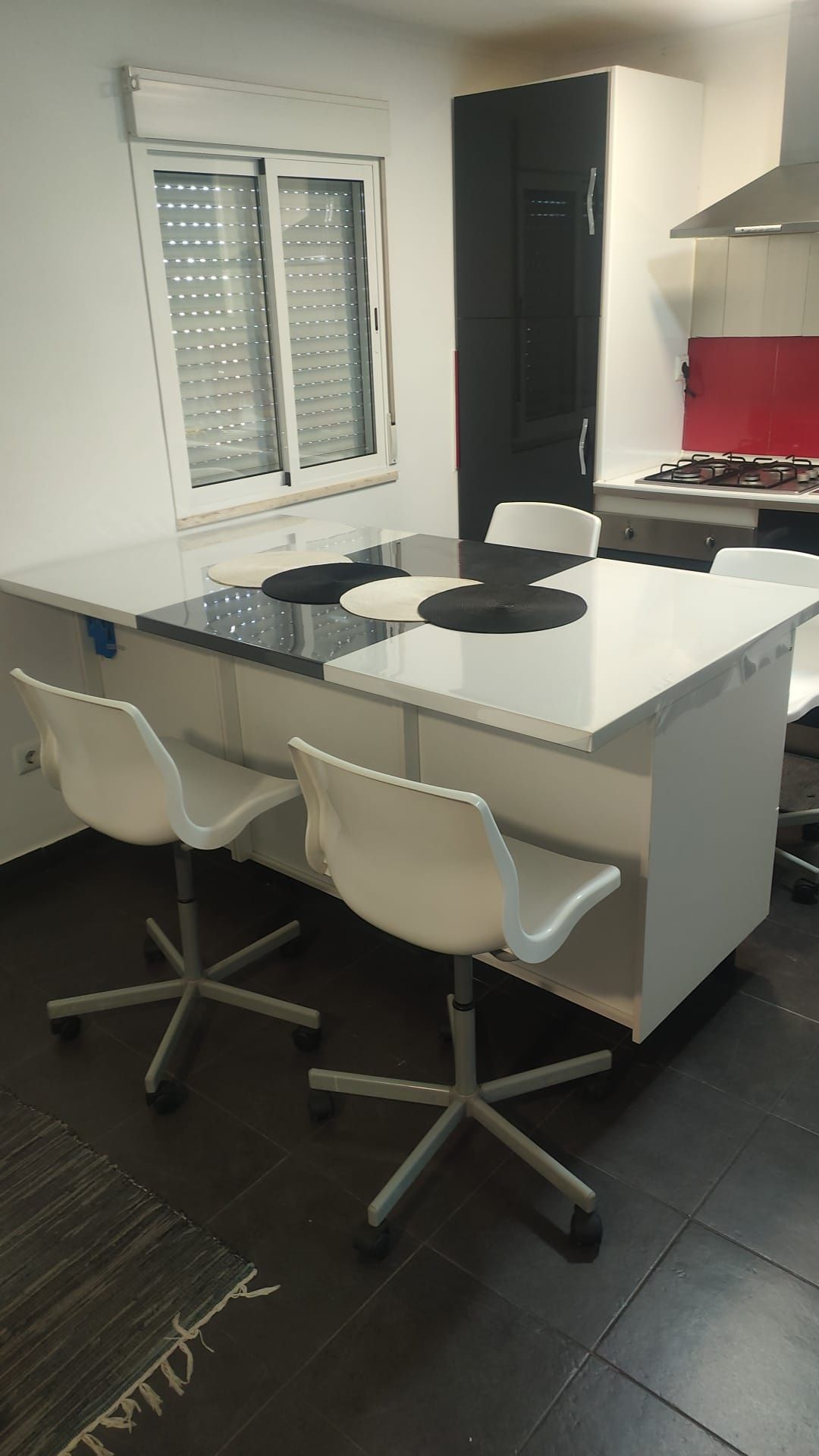 Ilha de cozinha modular + 4 cadeiras