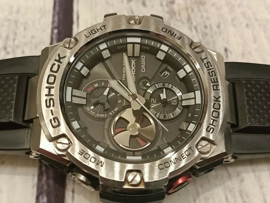 Zegarek Casio G-shock GST-B100