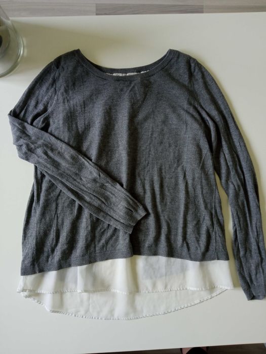 H&M zwiewna bluzeczka z rozcięciem r S