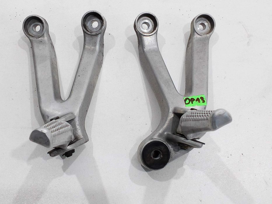 Honda cbr 900 sc33 set lewy + prawy podnóżki komplet pasażera