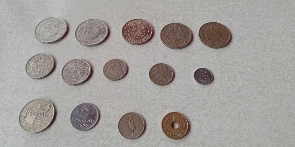 Moedas portuguesas, ex-colónias e estrangeiras