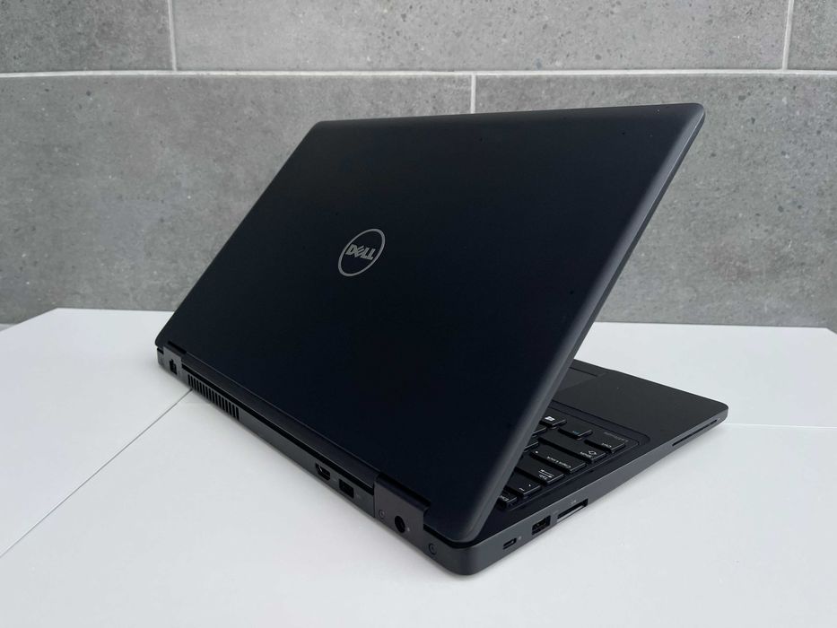 Dell Latitude 5580/i5-6300U/8Gb/256Gb M2/15.6" Full HD/IPS/Гарантія