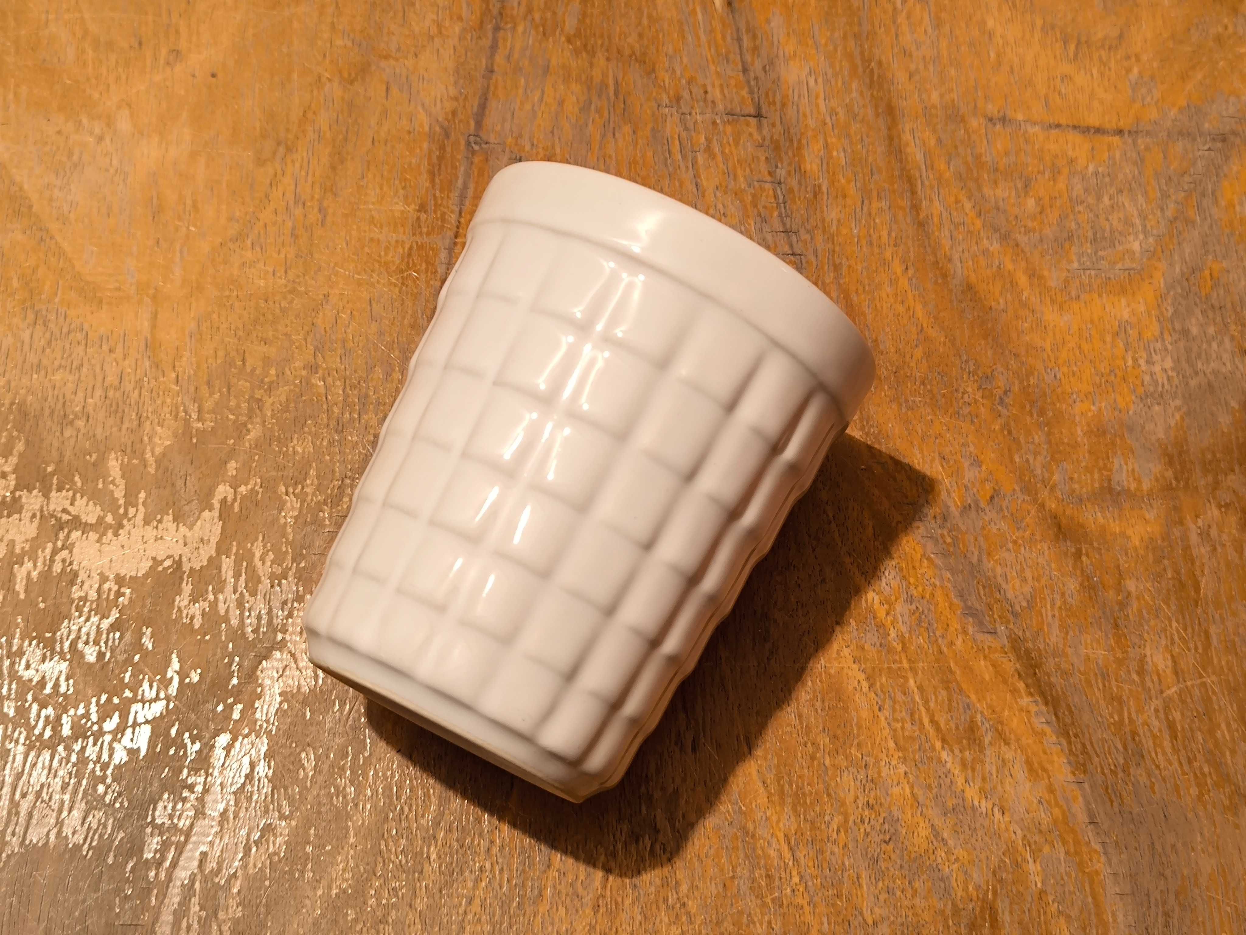 Biały kubek kratka Irena bez ucha Irenka Porcelit Pruszków PRL