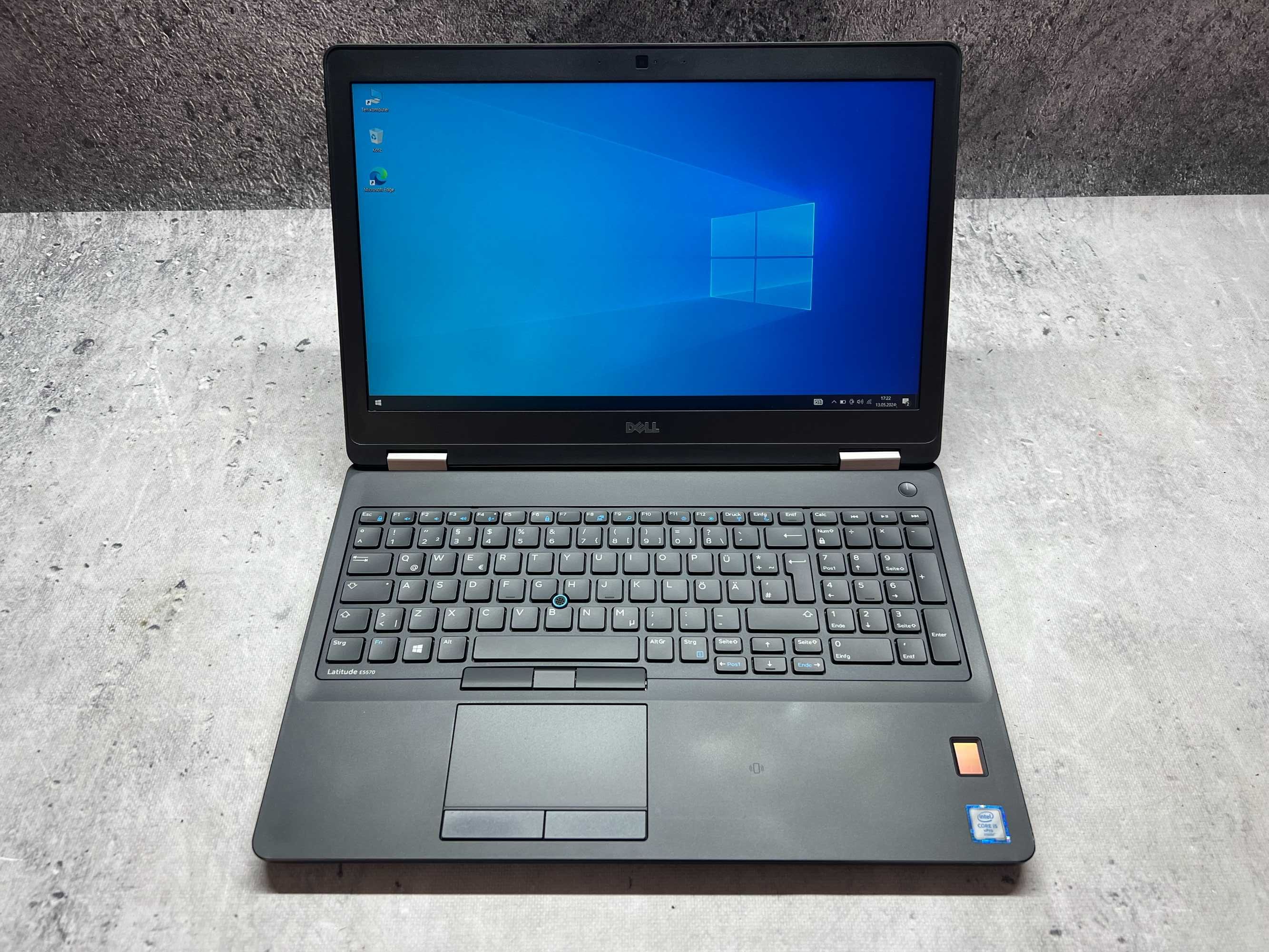 Dell Latitude / i5 6300 3.0 GHz / 16GB DDR4 / 512SSD / 15.6 FHD / W10