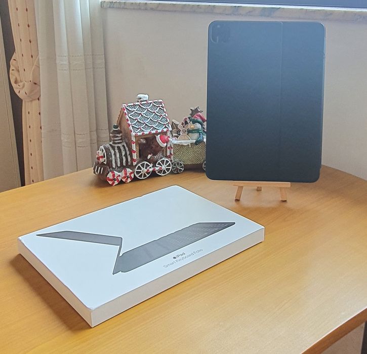 Apple Smart Keyboard Folio