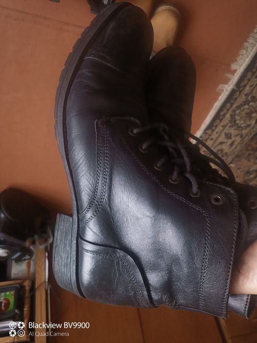 Ботинки зимние размеры 41,44,44.