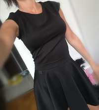 Czarna sukienka S
