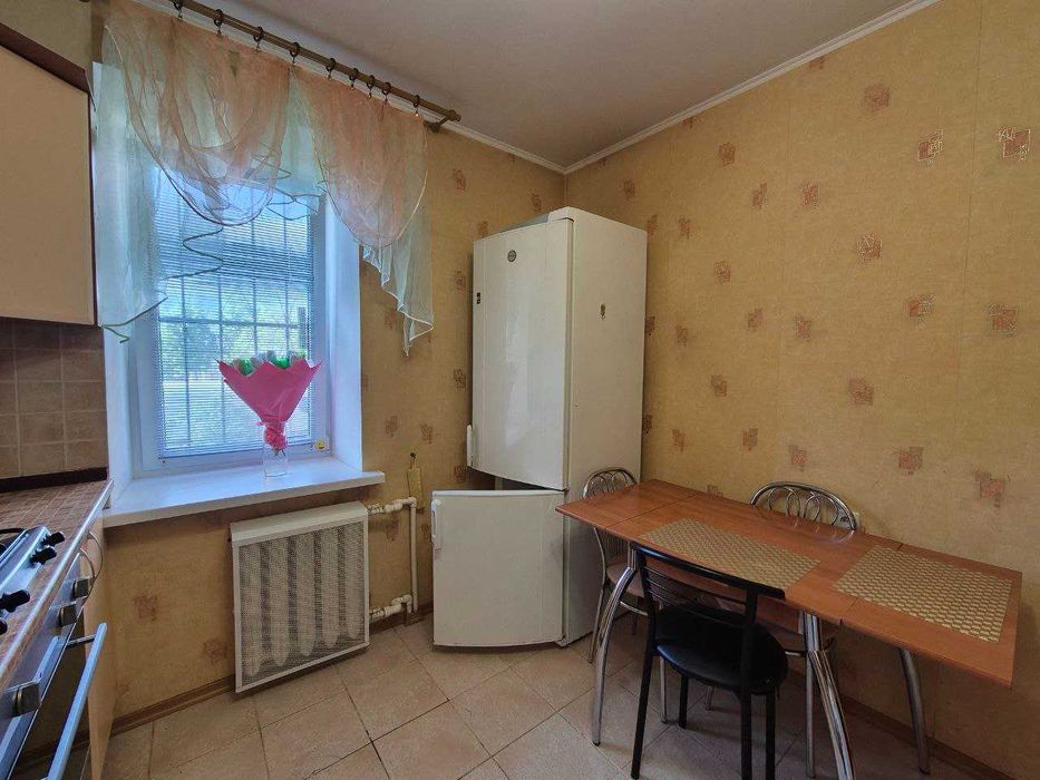 Огнівка сдається 2-х кімнатна квартира 1/9цегла 50м тепловий лічильник