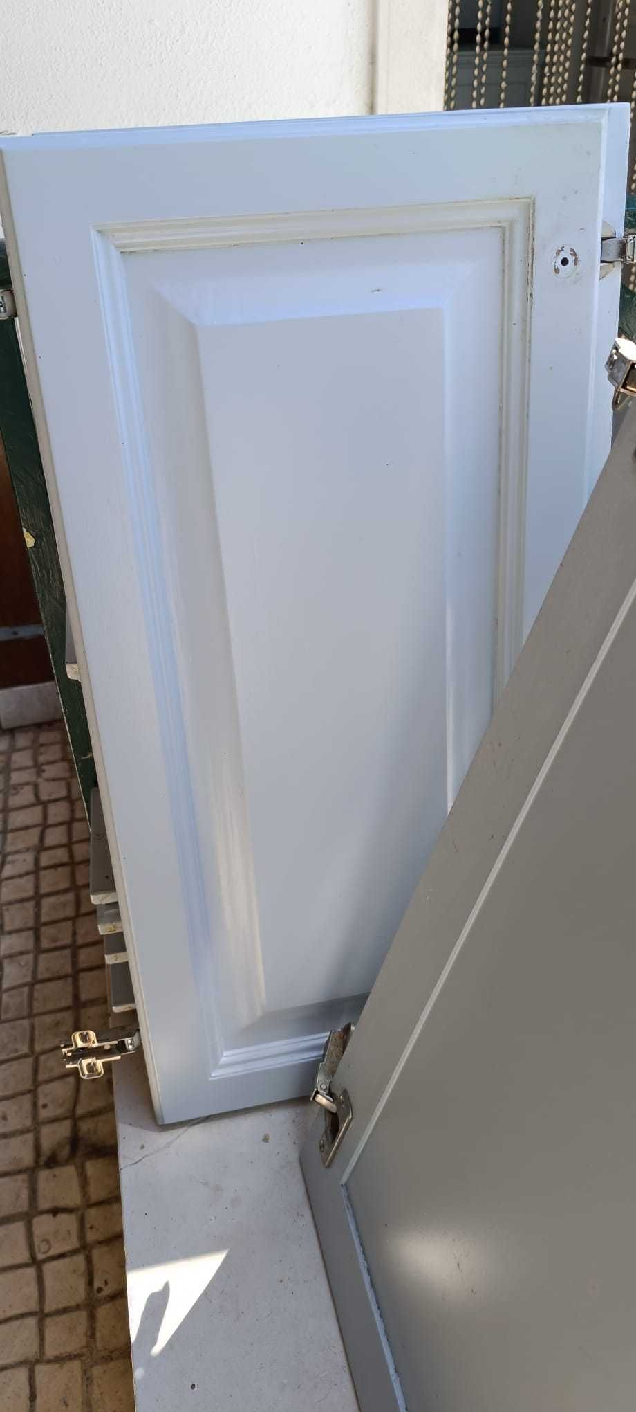 Portas de armários de cozinha