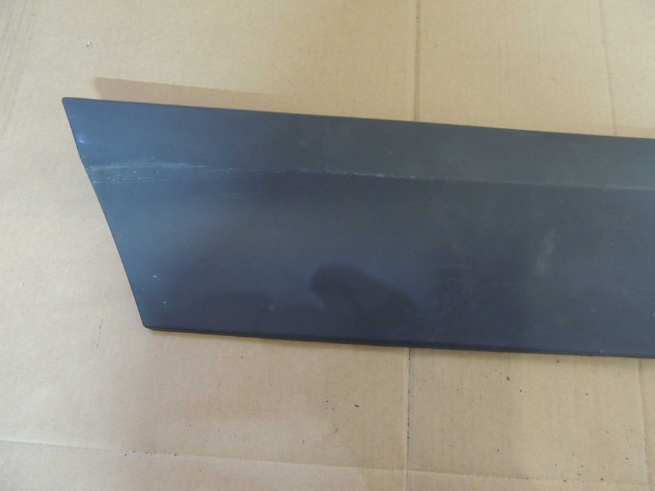 Listwa drzwi przednich lewych Mercedes Sprinter W906 06,07,08,09,10-13