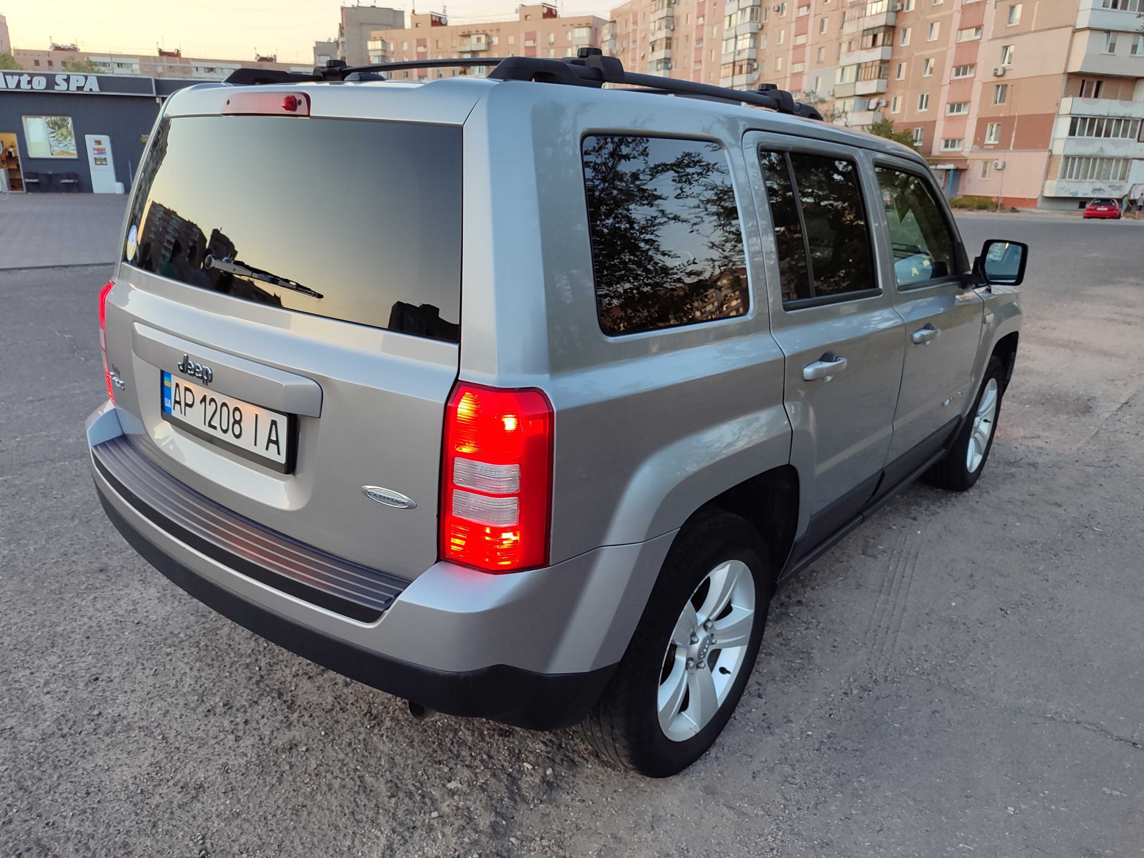 Jeep Patriot 2014 полный привод состояние идеальное