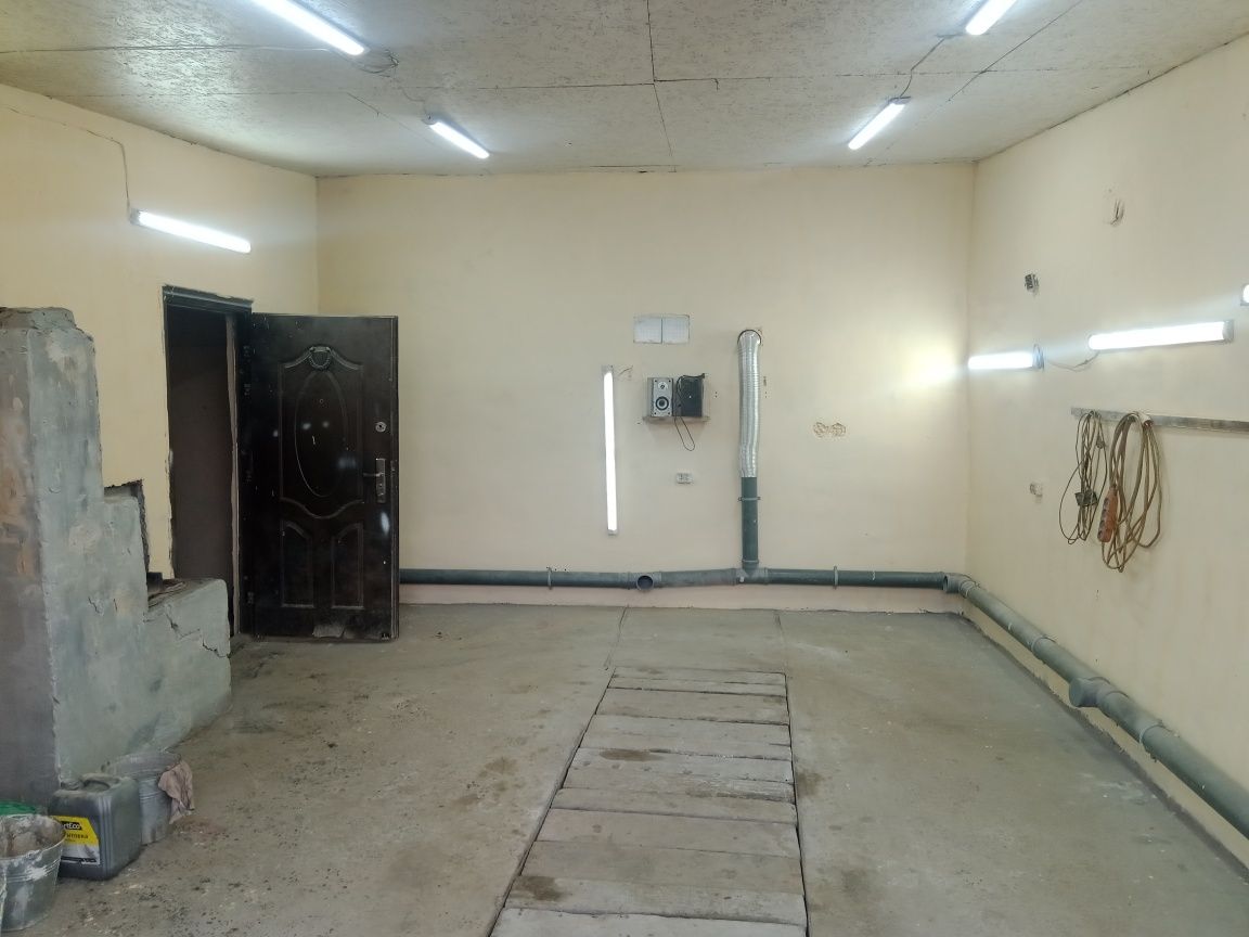 Продам 2 сумісних гаражі