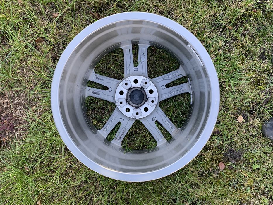 Felga BMW 17cali 5x112 ET 54