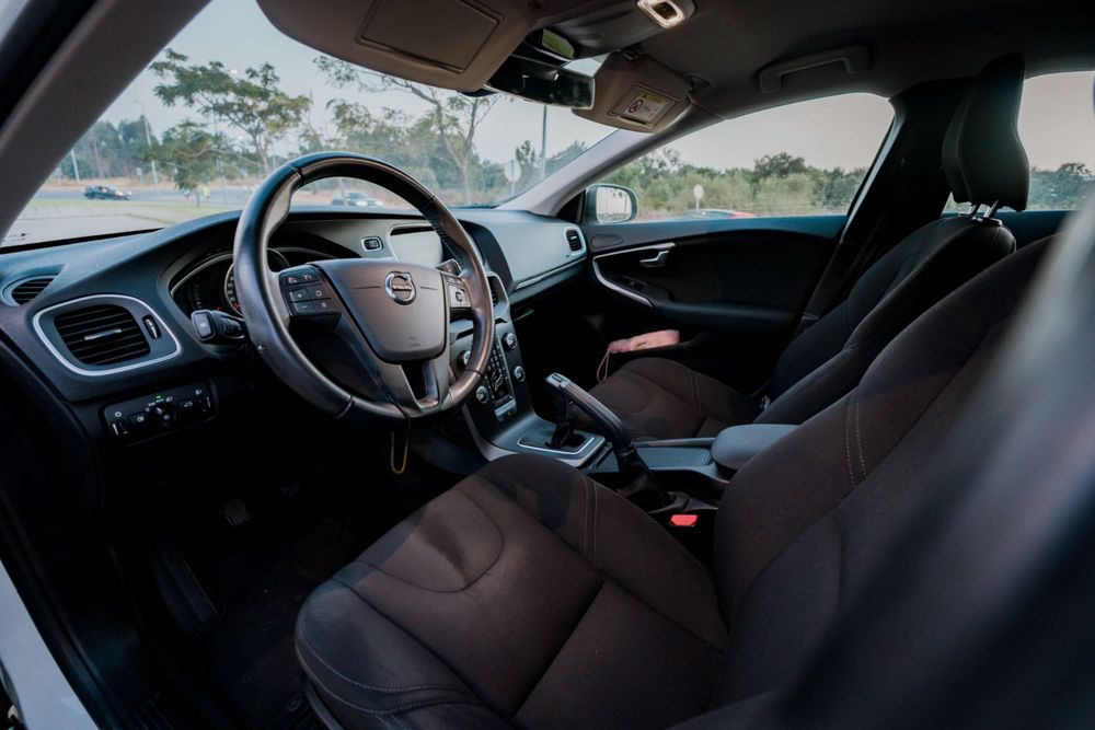 2017 Volvo v40 2.0 d2 business