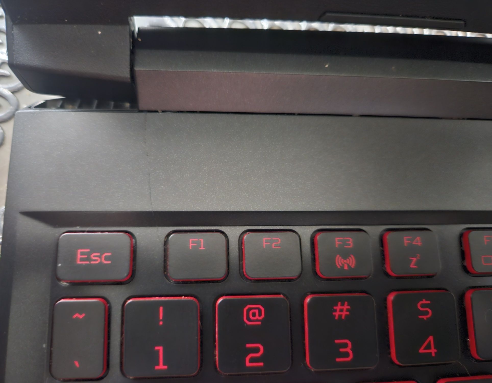 Acer Nitro 5 – Ryzen 5 / 24 GB RAM / GTX 1650 Ti / SSD 512 GB + HDD 1