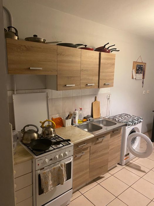 Pokoj  jednoosobowy ok 20 m2 z balkonem Kabaty