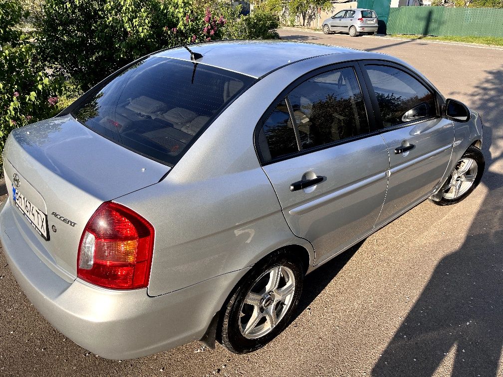 Hyundai Accent Automatic