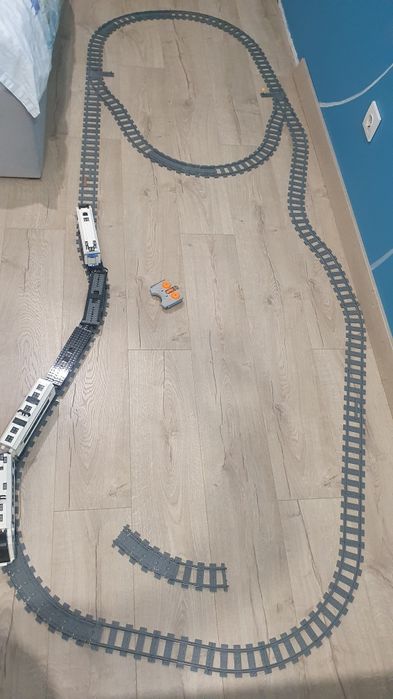 Потяг LEGO City  «Пасажирський поїзд»