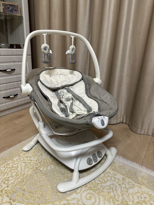 Заколисуючий центр Joie Sansa 2в1