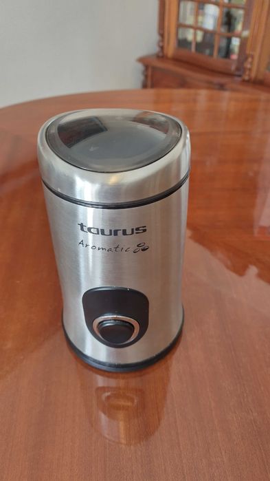 Moinho de Café Taurus Aromatic II