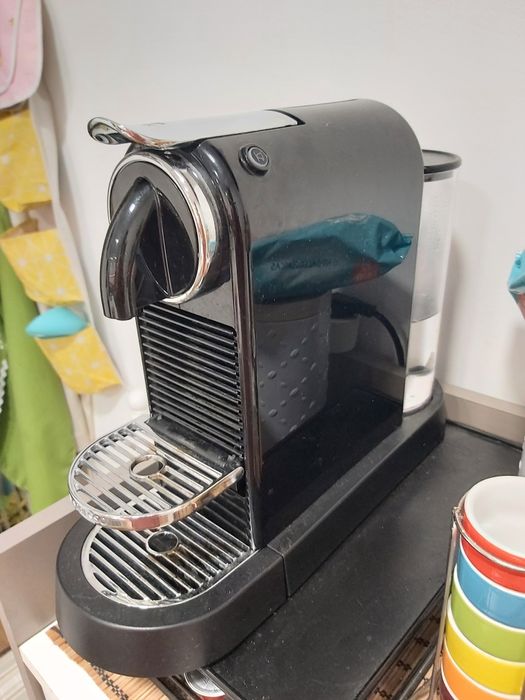 Maquina nespresso preta citiz