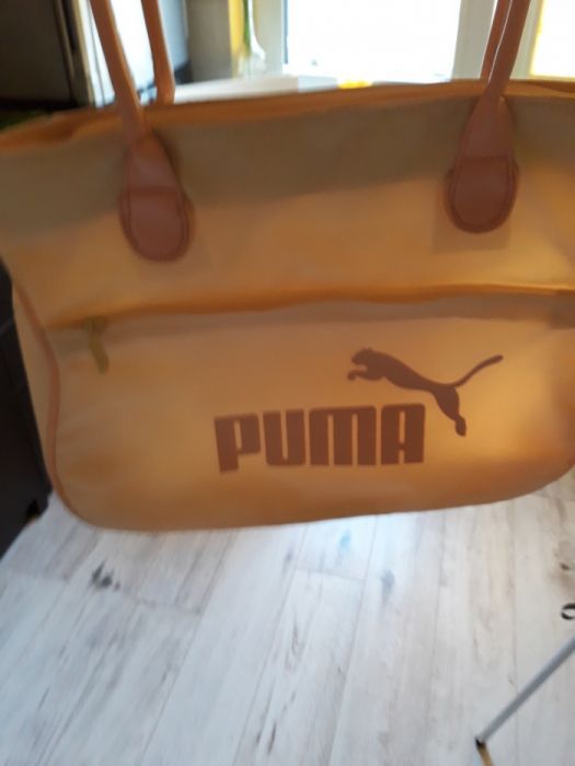 Biała torebka Puma