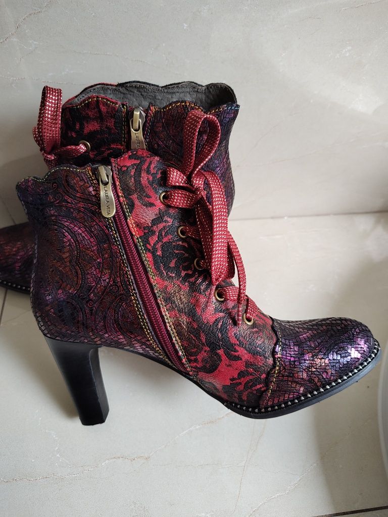 Nowe (bez metki) botki Laura Vita - r.39