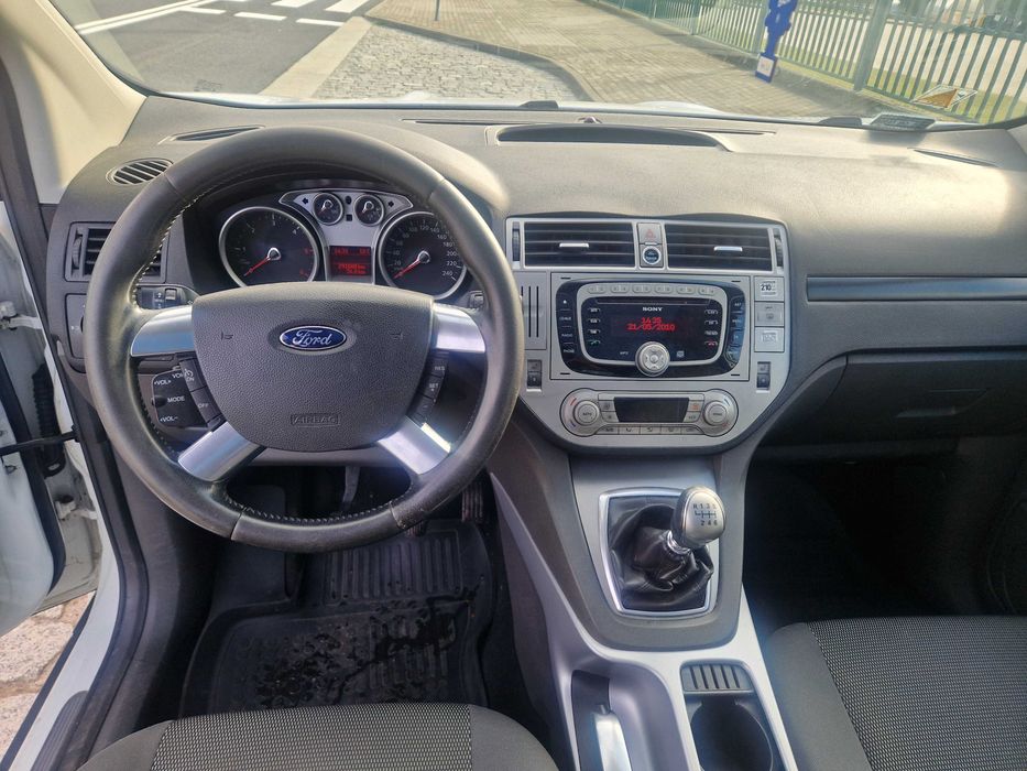 Ford Kuga 2,0D Alu,Climatronic,Panorama,Grzane fotele,Zarejestrowana!!