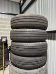 Pneus semi-novos 215/65/17