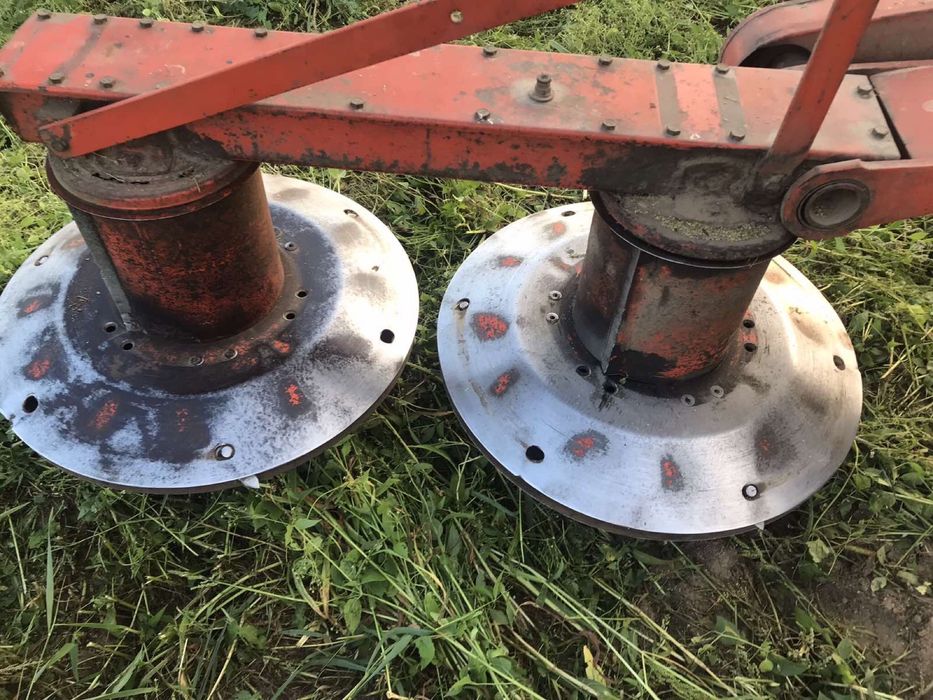 Продам косарку ротарну