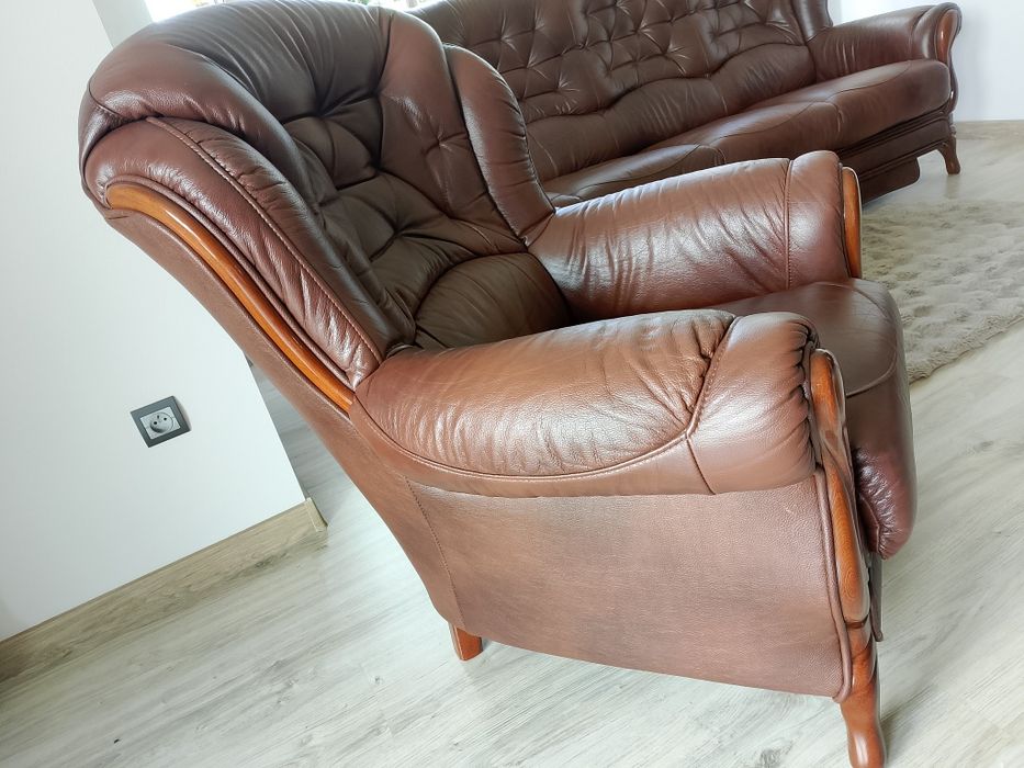 Sofa rozkładana czteroosobowa + 2 fotele skóra