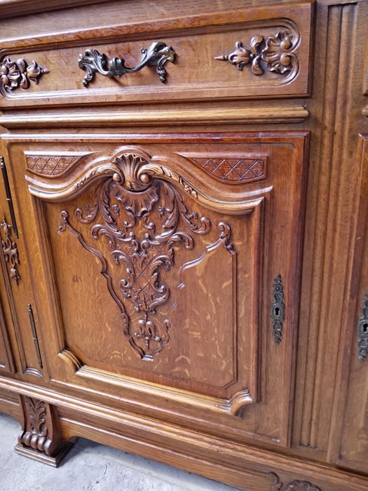 Solidna pięknie rzeźbiona wyjątkowa duża komoda dębowa